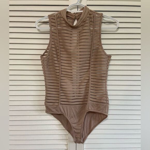 ⭐️Open back pink striped mesh bodysuit women’s medium - Picture 6 of 7